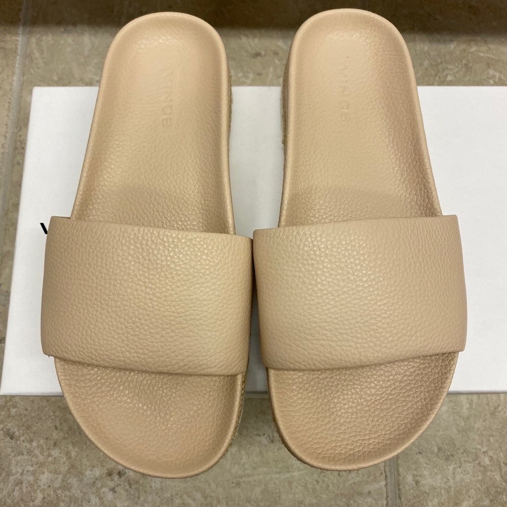 NWOT Vince Aurelia Slide Sandals